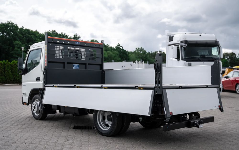 FUSO Canter 3S13 3W Scattolini - Kipper vrachtwagen: afbeelding 5 FUSO Canter 3S13 3W Scattolini - Kipper vrachtwagen: afbeelding 5