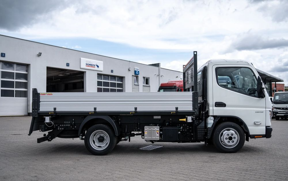 FUSO Canter 3S13 3W Scattolini - Kipper vrachtwagen: afbeelding 3 FUSO Canter 3S13 3W Scattolini - Kipper vrachtwagen: afbeelding 3