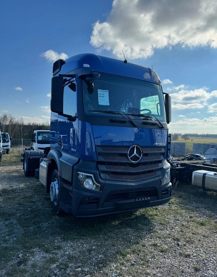 Mercedes-Benz Actros 1824 L podwozie do zabudowy - Vuilniswagen: afbeelding 1 Mercedes-Benz Actros 1824 L podwozie do zabudowy - Vuilniswagen: afbeelding 1
