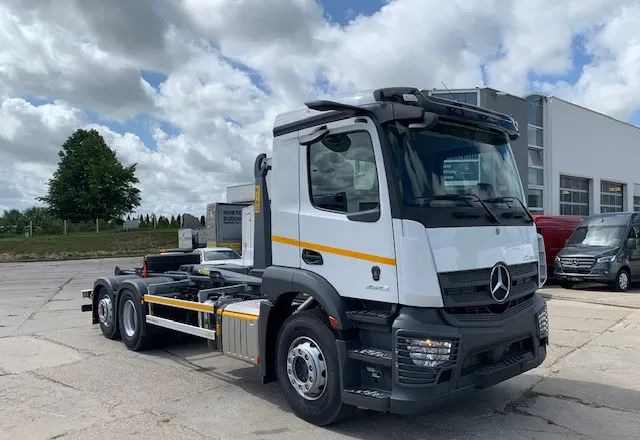 Mercedes-Benz Actros 2543 L Hakowiec - Haakarmsysteem vrachtwagen: afbeelding 2 Mercedes-Benz Actros 2543 L Hakowiec - Haakarmsysteem vrachtwagen: afbeelding 2