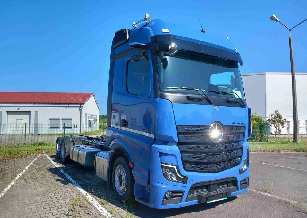 Mercedes-Benz Actros 2548 LnR - Chassis vrachtwagen: afbeelding 3 Mercedes-Benz Actros 2548 LnR - Chassis vrachtwagen: afbeelding 3
