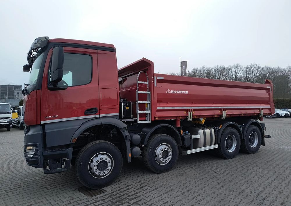 Mercedes-Benz Arocs 4142 AK 8x6 3W Hydroburta - Kipper vrachtwagen: afbeelding 2 Mercedes-Benz Arocs 4142 AK 8x6 3W Hydroburta - Kipper vrachtwagen: afbeelding 2