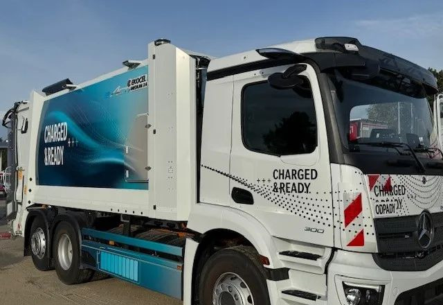 Mercedes-Benz eActros 300 L 6x2 Elektryczna śmieciarka - Vuilniswagen: afbeelding 2 Mercedes-Benz eActros 300 L 6x2 Elektryczna śmieciarka - Vuilniswagen: afbeelding 2