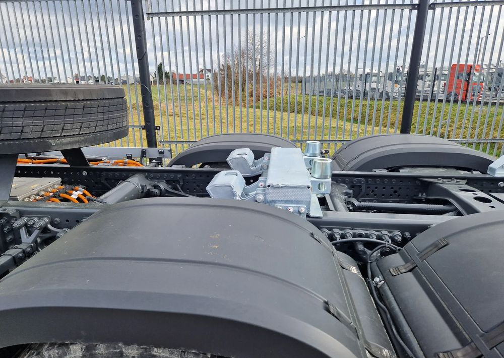 Mercedes-Benz eActros 400 6x2 BDF Elektryczny - Containertransporter/ Wissellaadbak vrachtwagen, Elektrische vrachtwagen: afbeelding 5 Mercedes-Benz eActros 400 6x2 BDF Elektryczny - Containertransporter/ Wissellaadbak vrachtwagen, Elektrische vrachtwagen: afbeelding 5