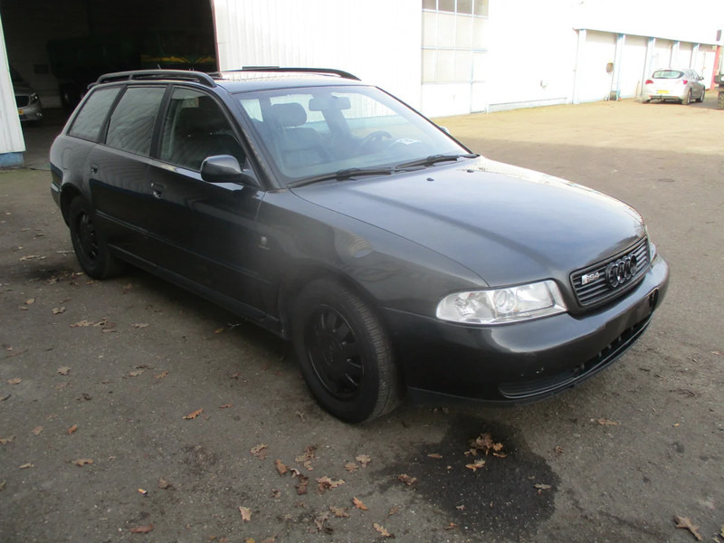 Audi A4 Avant 1.9 tdi , S-Line , Manual , Airco , EXPORT - Stationwagen: afbeelding 4 Audi A4 Avant 1.9 tdi , S-Line , Manual , Airco , EXPORT - Stationwagen: afbeelding 4