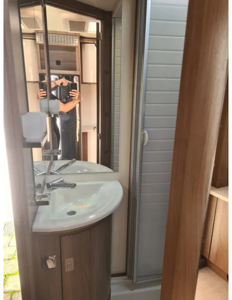 Caravan Bürstner Averso Top 545 TS: afbeelding 11 Caravan Bürstner Averso Top 545 TS: afbeelding 11