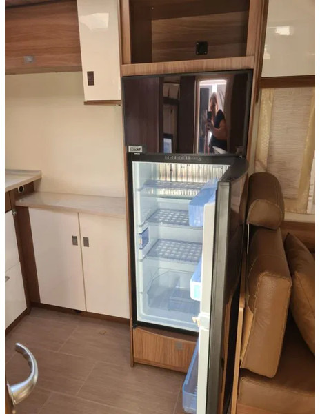 Caravan Bürstner Averso Top 545 TS: afbeelding 15 Caravan Bürstner Averso Top 545 TS: afbeelding 15