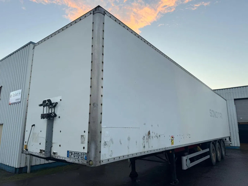 Fruehauf 3 Axle SMB , Box Trailer, Spring Suspension - Gesloten oplegger: afbeelding 1 Fruehauf 3 Axle SMB , Box Trailer, Spring Suspension - Gesloten oplegger: afbeelding 1