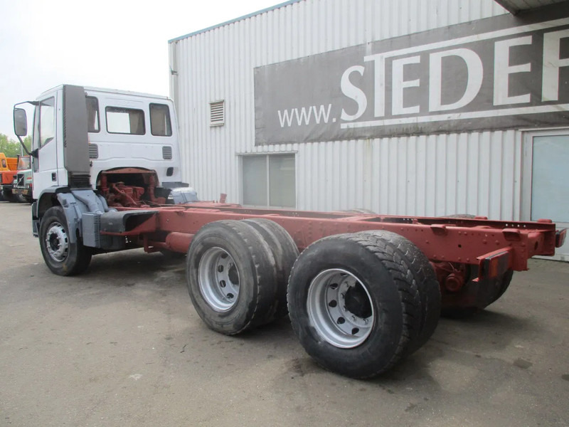 Iveco Eurotrakker 260 E 34 , Manual , 6x4 , Euro 2 - Chassis vrachtwagen: afbeelding 5 Iveco Eurotrakker 260 E 34 , Manual , 6x4 , Euro 2 - Chassis vrachtwagen: afbeelding 5