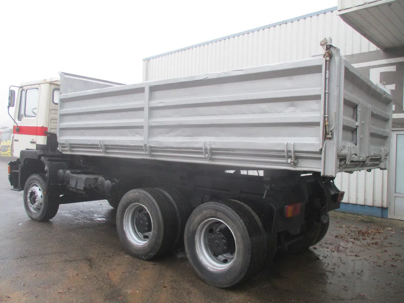 MAN 26 322 ZF Manual , 6x4 , 3 way tipper , Spring suspension - Kipper vrachtwagen: afbeelding 5 MAN 26 322 ZF Manual , 6x4 , 3 way tipper , Spring suspension - Kipper vrachtwagen: afbeelding 5