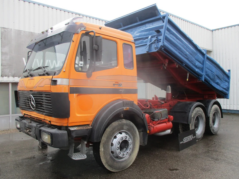 Mercedes-Benz 2635 , V8 Bi-Turbo , 6x4, ZF Manual , 3 way tipper , Spring suspension - Kipper vrachtwagen: afbeelding 1 Mercedes-Benz 2635 , V8 Bi-Turbo , 6x4, ZF Manual , 3 way tipper , Spring suspension - Kipper vrachtwagen: afbeelding 1