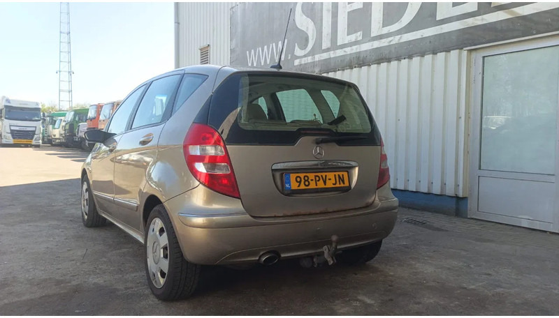 Mercedes-Benz A-Klasse 170 , Airco , leder , distrbute ketting maakt lawaai - Hatchback: afbeelding 5 Mercedes-Benz A-Klasse 170 , Airco , leder , distrbute ketting maakt lawaai - Hatchback: afbeelding 5