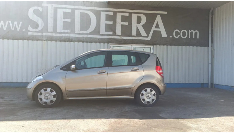 Mercedes-Benz A-Klasse 170 , Airco , leder , distrbute ketting maakt lawaai - Hatchback: afbeelding 2 Mercedes-Benz A-Klasse 170 , Airco , leder , distrbute ketting maakt lawaai - Hatchback: afbeelding 2