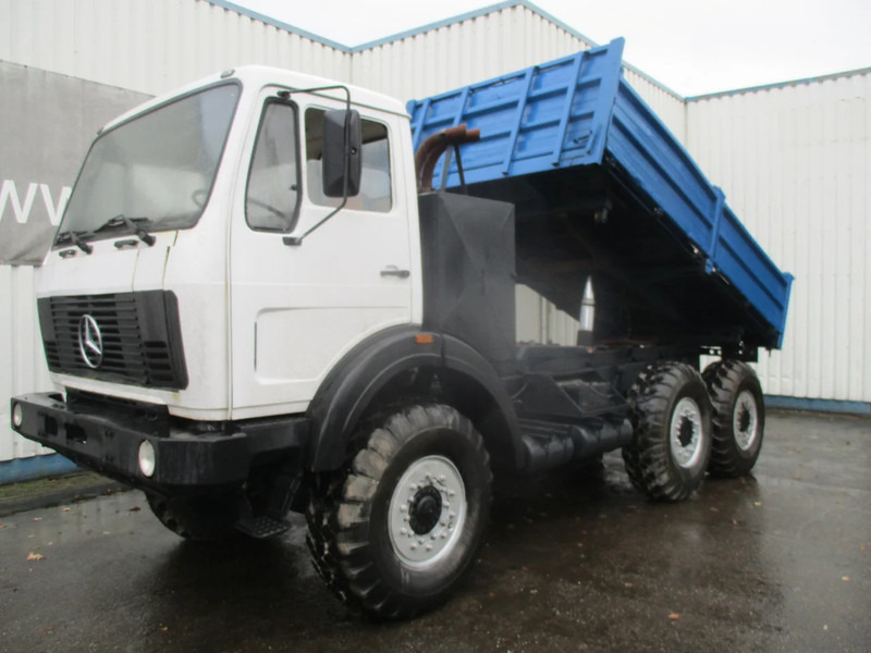 Mercedes-Benz FAP 2026 , V8 , 6x6 , ZF Manual , 3 Way tipper , Spring suspension, Ex - Kipper vrachtwagen: afbeelding 1 Mercedes-Benz FAP 2026 , V8 , 6x6 , ZF Manual , 3 Way tipper , Spring suspension, Ex - Kipper vrachtwagen: afbeelding 1