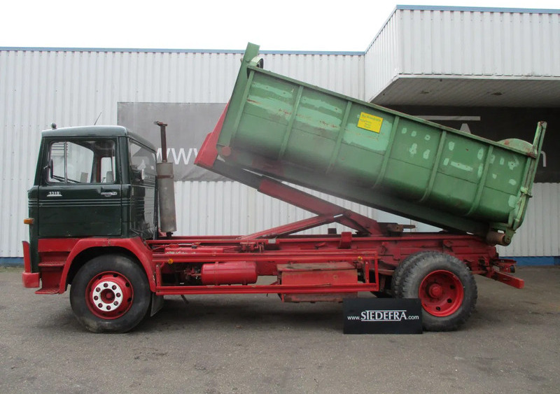 Mercedes-Benz LP 1319 , Oldtimer - Haakarmsysteem vrachtwagen: afbeelding 5 Mercedes-Benz LP 1319 , Oldtimer - Haakarmsysteem vrachtwagen: afbeelding 5