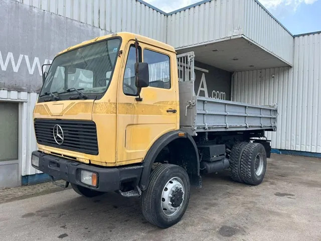 Mercedes-Benz SK 1622 AK , 4x4 , V6 , 3 way tipper , Spring suspension - Kipper vrachtwagen: afbeelding 1 Mercedes-Benz SK 1622 AK , 4x4 , V6 , 3 way tipper , Spring suspension - Kipper vrachtwagen: afbeelding 1