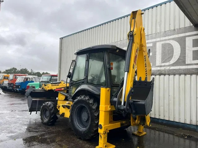 New Holland B 80 B-SS , 4x4 , Backhoe loader , 4in1 Bucket - Graaflaadmachine: afbeelding 5 New Holland B 80 B-SS , 4x4 , Backhoe loader , 4in1 Bucket - Graaflaadmachine: afbeelding 5