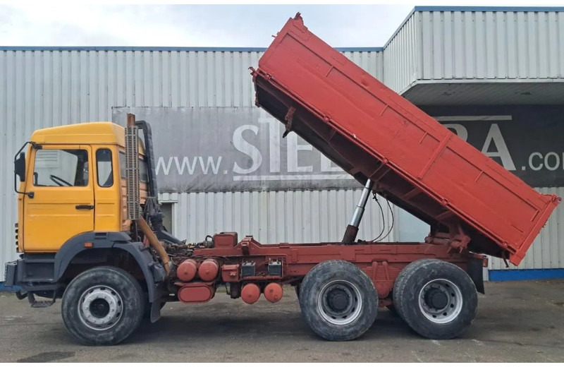 Renault G 300.26 , Manager , 6x4 , 3 Way-Tipper , Spring Suspension , Manual - Kipper vrachtwagen: afbeelding 2 Renault G 300.26 , Manager , 6x4 , 3 Way-Tipper , Spring Suspension , Manual - Kipper vrachtwagen: afbeelding 2