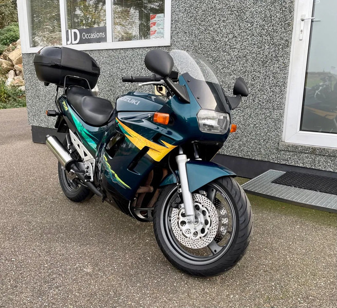 Suzuki GSX 600 F - Motorfiets: afbeelding 2 Suzuki GSX 600 F - Motorfiets: afbeelding 2