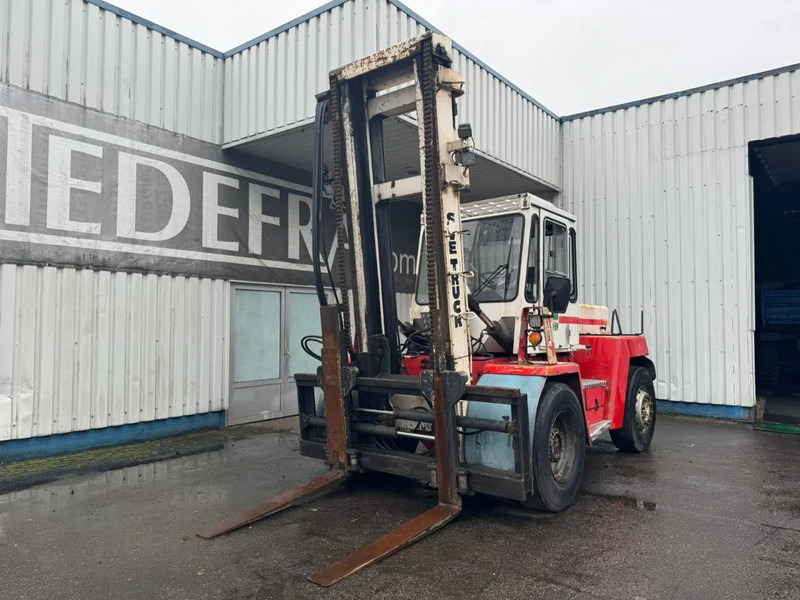 Svetruck 860-28 Pneumatic Tire Forklift - Diesel heftruck: afbeelding 1 Svetruck 860-28 Pneumatic Tire Forklift - Diesel heftruck: afbeelding 1