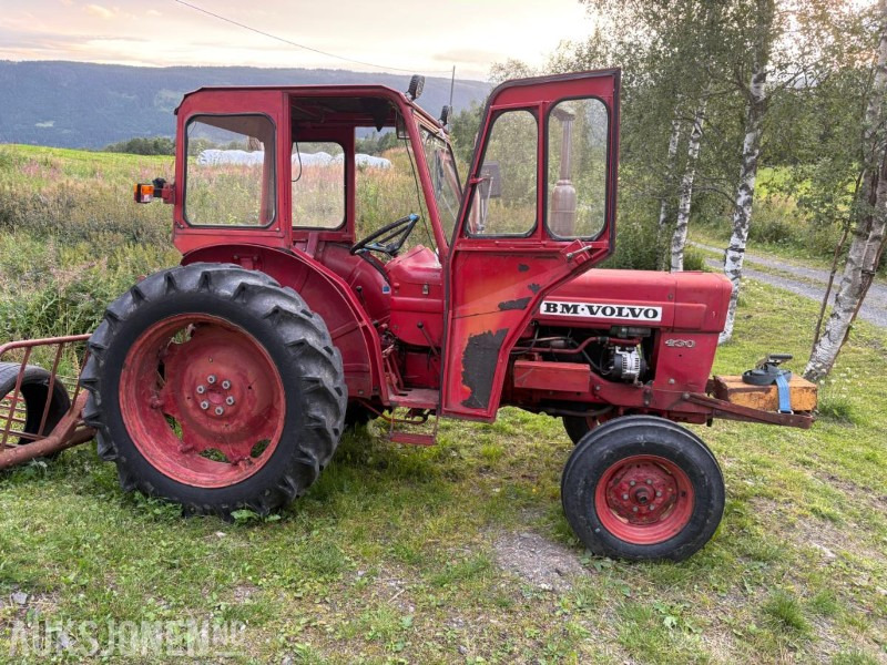 1971 Volvo T430 traktor - Dobbelt tipputtak - Tractor: afbeelding 1 1971 Volvo T430 traktor - Dobbelt tipputtak - Tractor: afbeelding 1