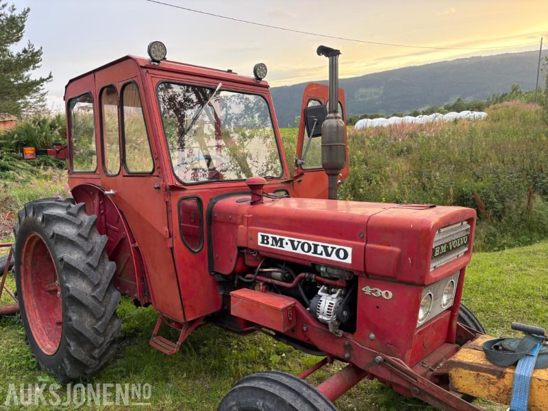 1971 Volvo T430 traktor - Dobbelt tipputtak - Tractor: afbeelding 2 1971 Volvo T430 traktor - Dobbelt tipputtak - Tractor: afbeelding 2