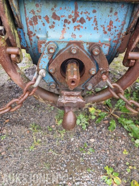 1972 Ford 3000 traktor med laster og skuffe - Tractor: afbeelding 5 1972 Ford 3000 traktor med laster og skuffe - Tractor: afbeelding 5