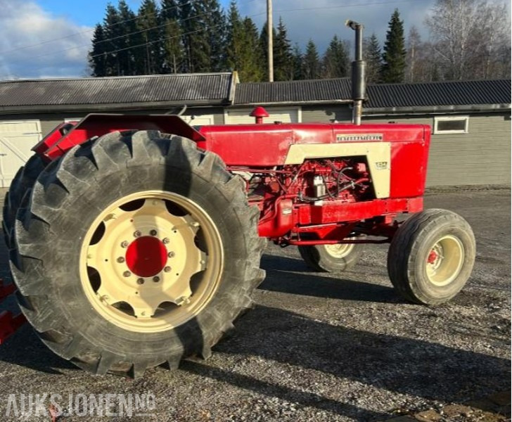 1972 International 634 mva fri traktor - Tractor: afbeelding 4 1972 International 634 mva fri traktor - Tractor: afbeelding 4