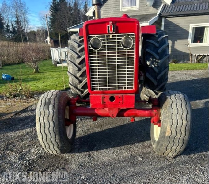 1972 International 634 mva fri traktor - Tractor: afbeelding 2 1972 International 634 mva fri traktor - Tractor: afbeelding 2