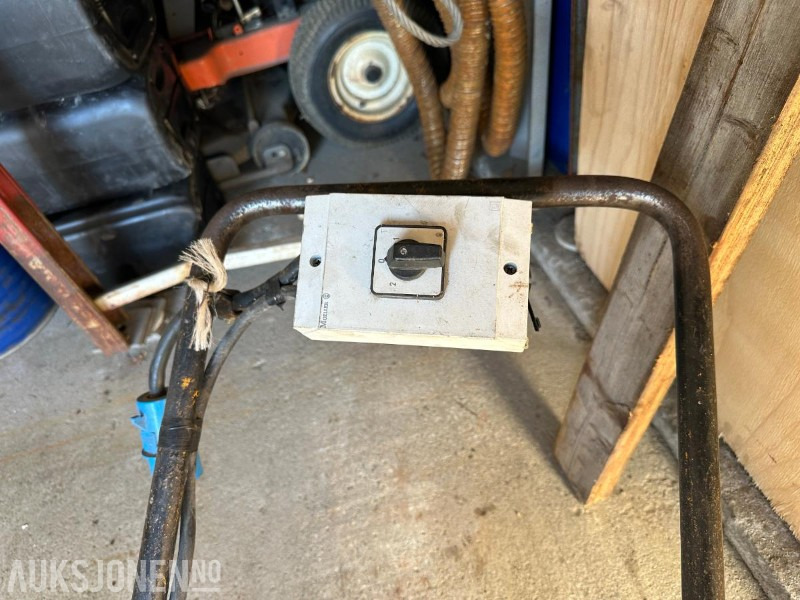 1978 Wacker elektrisk vibroplate - Wals: afbeelding 4 1978 Wacker elektrisk vibroplate - Wals: afbeelding 4