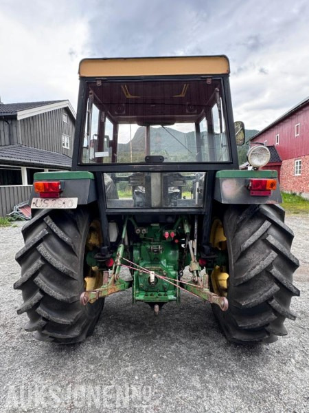 1981 John Deere 1140 Synchron - Servo - Tvillinghjul - 2 doble hydraulikkuttak - Tractor: afbeelding 5 1981 John Deere 1140 Synchron - Servo - Tvillinghjul - 2 doble hydraulikkuttak - Tractor: afbeelding 5