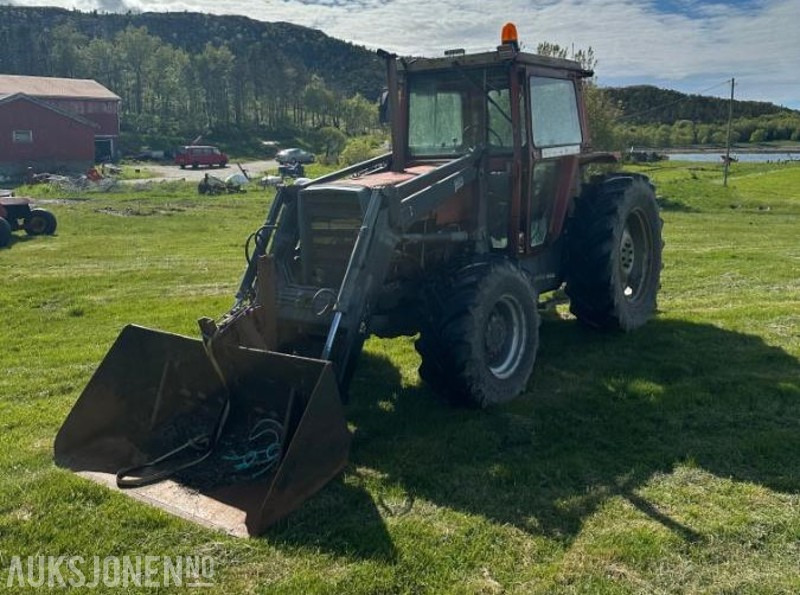 1982 Massey Ferguson 590, Restaureringsobjekt - Tractor: afbeelding 2 1982 Massey Ferguson 590, Restaureringsobjekt - Tractor: afbeelding 2
