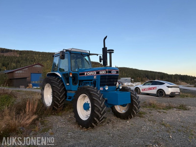1984 Ford 8210 m/Turbo - mva fri traktor 5670 timer - Tractor: afbeelding 3 1984 Ford 8210 m/Turbo - mva fri traktor 5670 timer - Tractor: afbeelding 3