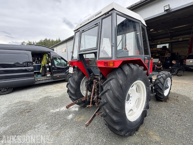 1984 Zetor 7045 traktor - Tractor: afbeelding 5 1984 Zetor 7045 traktor - Tractor: afbeelding 5