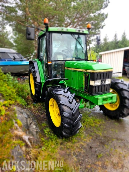 1992 John Deere 6200 Kløtsjfritt Vendegir Hurtiggir Passasjersete - Tractor: afbeelding 4 1992 John Deere 6200 Kløtsjfritt Vendegir Hurtiggir Passasjersete - Tractor: afbeelding 4