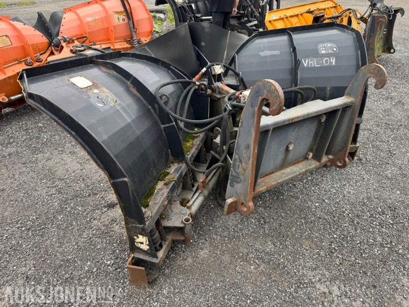 1996 Tellefsdal V-plog – V2700 - robust norskprodusert brøyteutstyr - Bouwmaterieel: afbeelding 3 1996 Tellefsdal V-plog – V2700 - robust norskprodusert brøyteutstyr - Bouwmaterieel: afbeelding 3