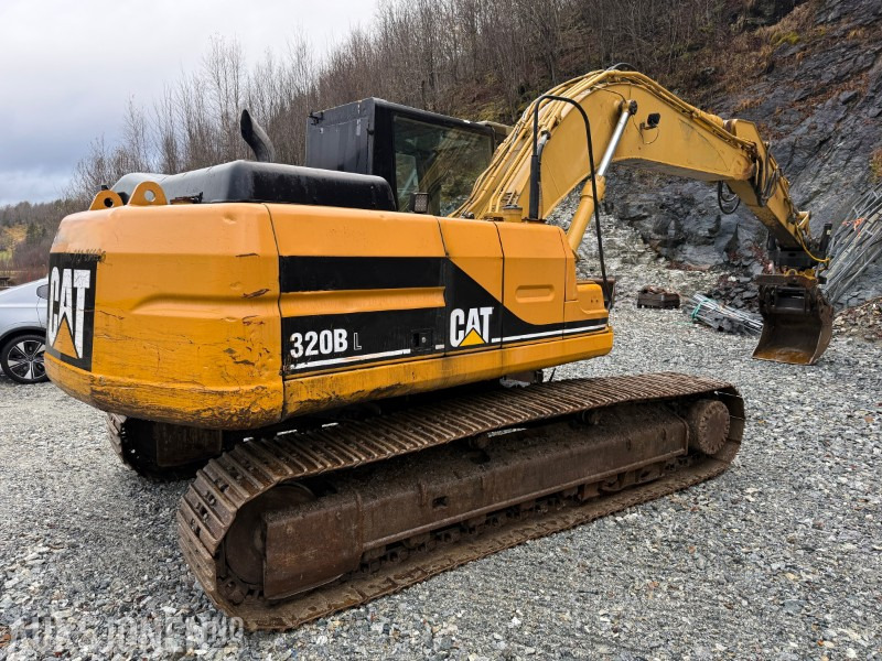 1998 Cat 320B L - Hydraulisk hurtigfeste - Engcon tiltrotator - 10875 timer - Graafmachine: afbeelding 3 1998 Cat 320B L - Hydraulisk hurtigfeste - Engcon tiltrotator - 10875 timer - Graafmachine: afbeelding 3