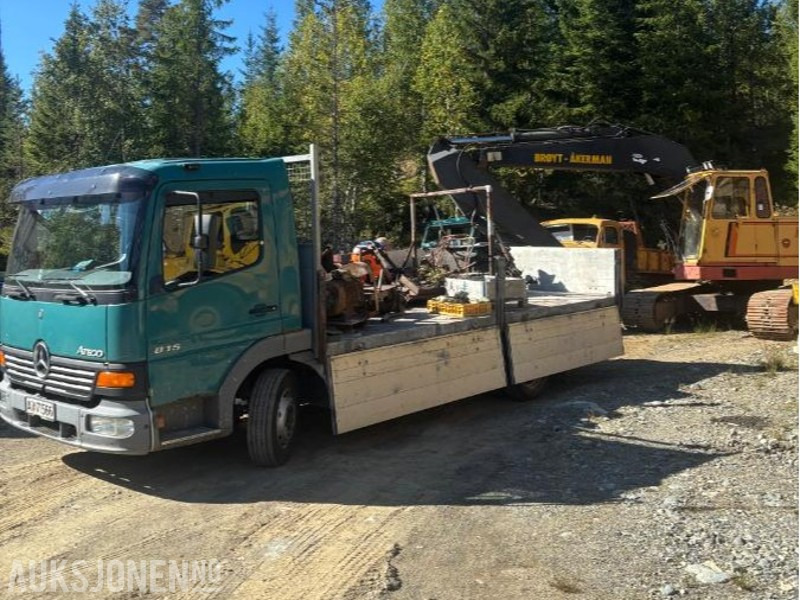 1998 Mercedes-Benz Atego 815/36 - Vrachtwagen met open laadbak: afbeelding 3 1998 Mercedes-Benz Atego 815/36 - Vrachtwagen met open laadbak: afbeelding 3
