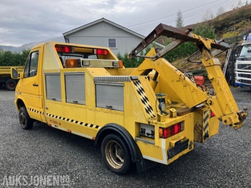1999 Mercedes-Benz Sprinter 412 4x4 Redningsbil med briller og vinsj - Brandweerwagen: afbeelding 5 1999 Mercedes-Benz Sprinter 412 4x4 Redningsbil med briller og vinsj - Brandweerwagen: afbeelding 5