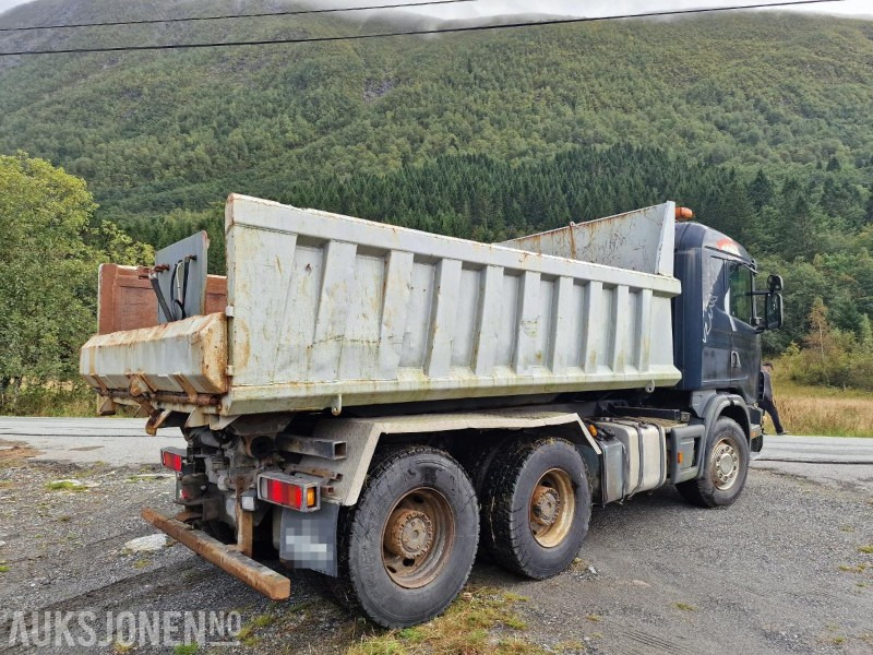 2002 Scania R124 kombibil tippkasse + svingskive - Kipper vrachtwagen: afbeelding 5 2002 Scania R124 kombibil tippkasse + svingskive - Kipper vrachtwagen: afbeelding 5