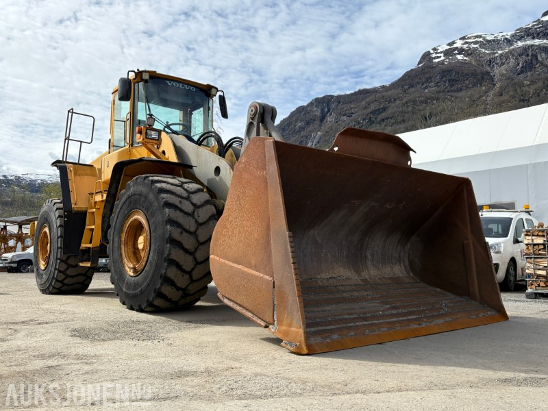 2002 Volvo L150E - 15 177 motortimer - leveres med ny sertifisering - Wiellader: afbeelding 2 2002 Volvo L150E - 15 177 motortimer - leveres med ny sertifisering - Wiellader: afbeelding 2