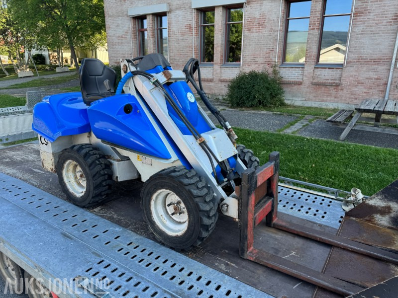 2003 MULTI S20D KOMPAKTLASTER MED PALLEGAFFEL OG SILOGRIP - Schranklader: afbeelding 1 2003 MULTI S20D KOMPAKTLASTER MED PALLEGAFFEL OG SILOGRIP - Schranklader: afbeelding 1