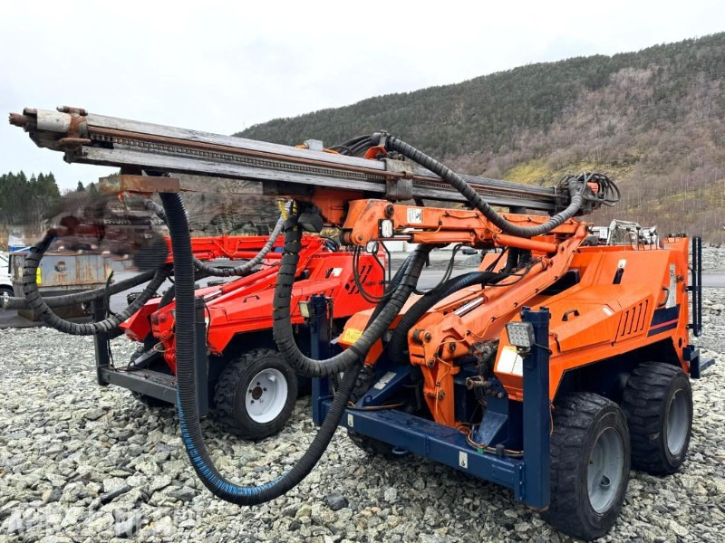 2003 Tamrock CMD120R - Borrigg - Nyrenovert - 3. mnd Garanti på Hammer - Timer: 3947 - Boormachine: afbeelding 1 2003 Tamrock CMD120R - Borrigg - Nyrenovert - 3. mnd Garanti på Hammer - Timer: 3947 - Boormachine: afbeelding 1