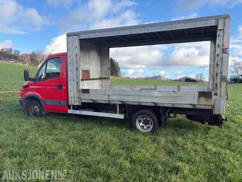 2004 Iveco Daily Med aluminiums plan og kapell ramme - Vrachtwagen met open laadbak: afbeelding 4 2004 Iveco Daily Med aluminiums plan og kapell ramme - Vrachtwagen met open laadbak: afbeelding 4