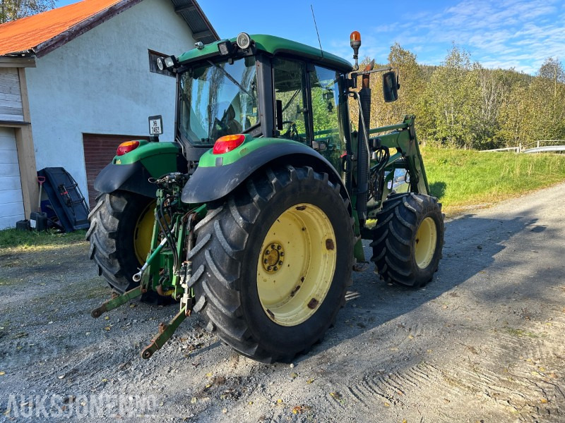 2004 John Deere 6320 - traktor med frontlaster - Tractor: afbeelding 3 2004 John Deere 6320 - traktor med frontlaster - Tractor: afbeelding 3