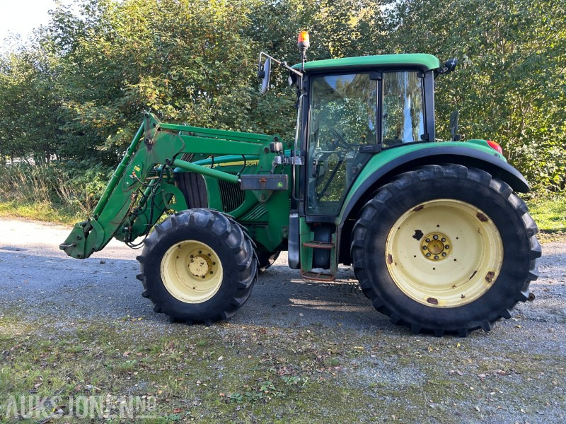 2004 John Deere 6320 - traktor med frontlaster - Tractor: afbeelding 5 2004 John Deere 6320 - traktor med frontlaster - Tractor: afbeelding 5