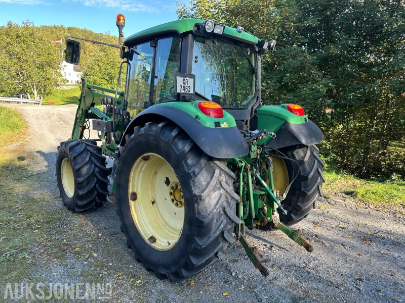2004 John Deere 6320 - traktor med frontlaster - Tractor: afbeelding 4 2004 John Deere 6320 - traktor med frontlaster - Tractor: afbeelding 4