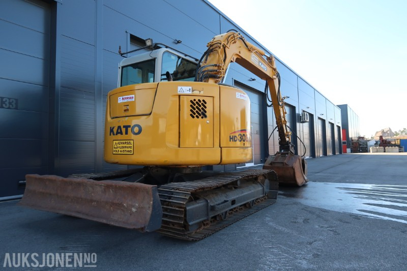 2004 Kato HD 308US 8-tonner, 2 skuffer, 9275 timer - Graafmachine: afbeelding 2 2004 Kato HD 308US 8-tonner, 2 skuffer, 9275 timer - Graafmachine: afbeelding 2
