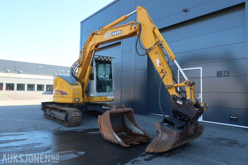 2004 Kato HD 308US 8-tonner, 2 skuffer, 9275 timer - Graafmachine: afbeelding 1 2004 Kato HD 308US 8-tonner, 2 skuffer, 9275 timer - Graafmachine: afbeelding 1