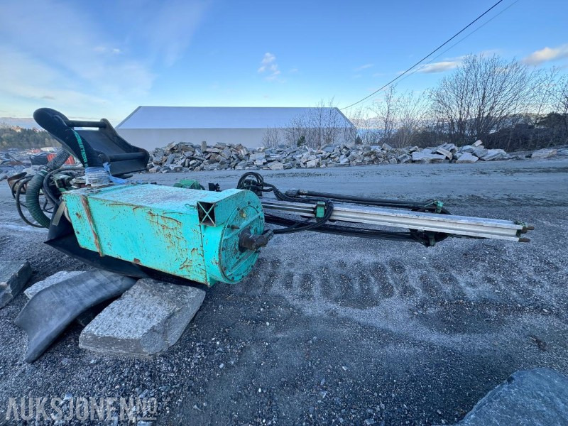 2006 IR Montabert boretårn CPA 225 - HC 40 hammer - Nytt S70 feste i 2022 - Ilmeg støvsuger - kompressor - Boormachine: afbeelding 5 2006 IR Montabert boretårn CPA 225 - HC 40 hammer - Nytt S70 feste i 2022 - Ilmeg støvsuger - kompressor - Boormachine: afbeelding 5